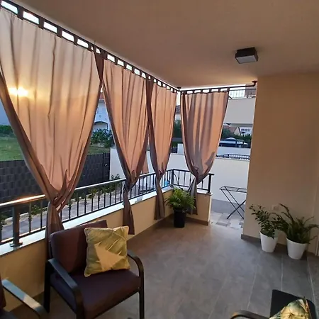 Udoban Kutak Blizu Centra Mala Punta Trogir
